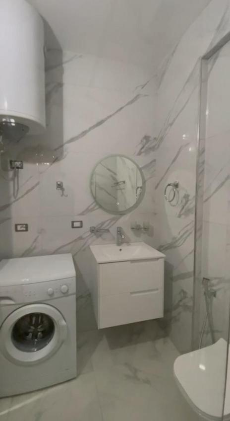 Apartament Center *